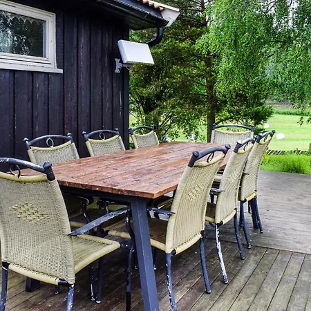 Stunning In Enebakk With Kitchen Holiday home *